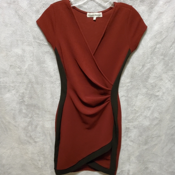 Almost Famous Dresses & Skirts - ALMOST FAMOUS SIZE S RUCHED SURPLICE STRETCH SEXY BODYCON CAP SLEEVE CASUAL DRES